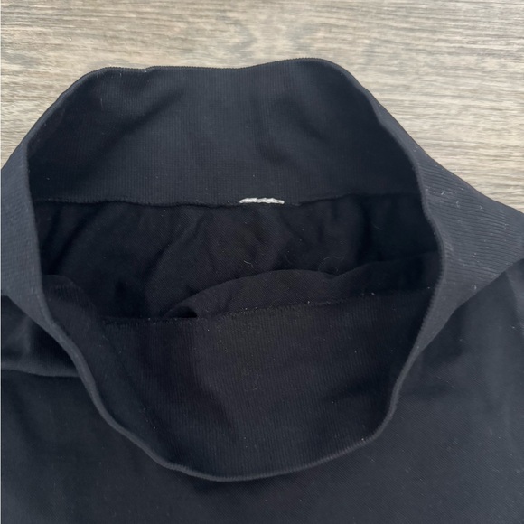 Black Fabletics XS Leggings - Picture 4 of 4